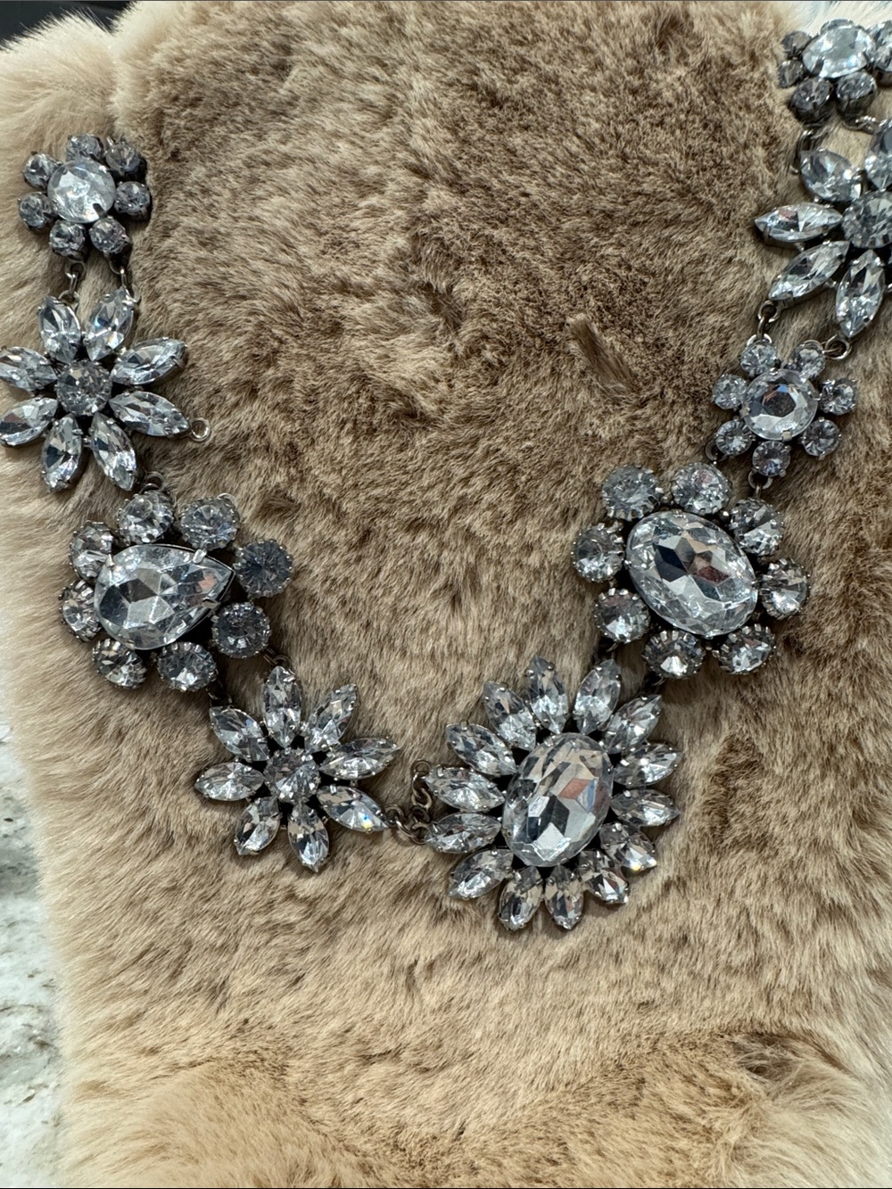 Whit house black market necklace #24